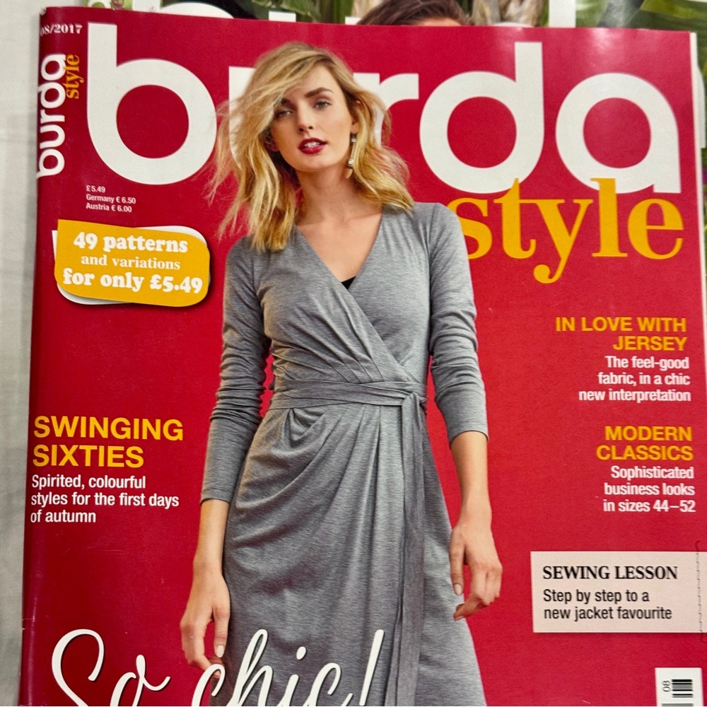 NEW Burda Style Magazine / 49 Sewing Patterns + variations / Aug 2017